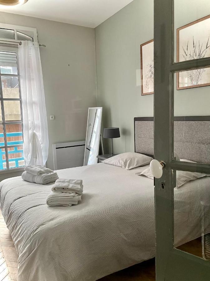 La Bateliere, Appartement Mer Avec Patio Prive 메르레뱅 외부 사진